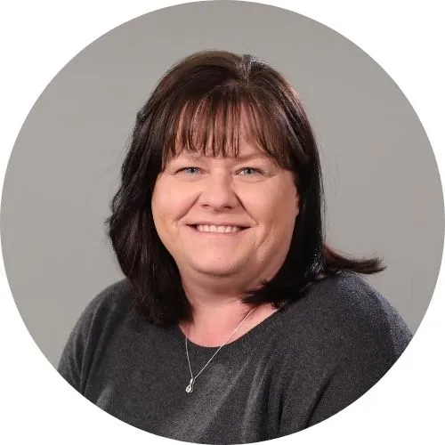 headshot of Angela Kreizlger