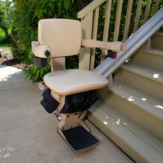 Elite straight outdoor stair lift