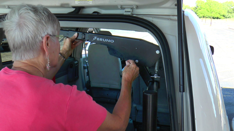 curb sider scooter lift quick release pin